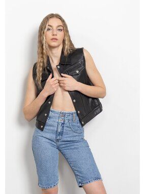 LEVI'S DENIM SHORTS Longline Knee Length Tight Y2K Vintage Denim Curvy Fit / 24